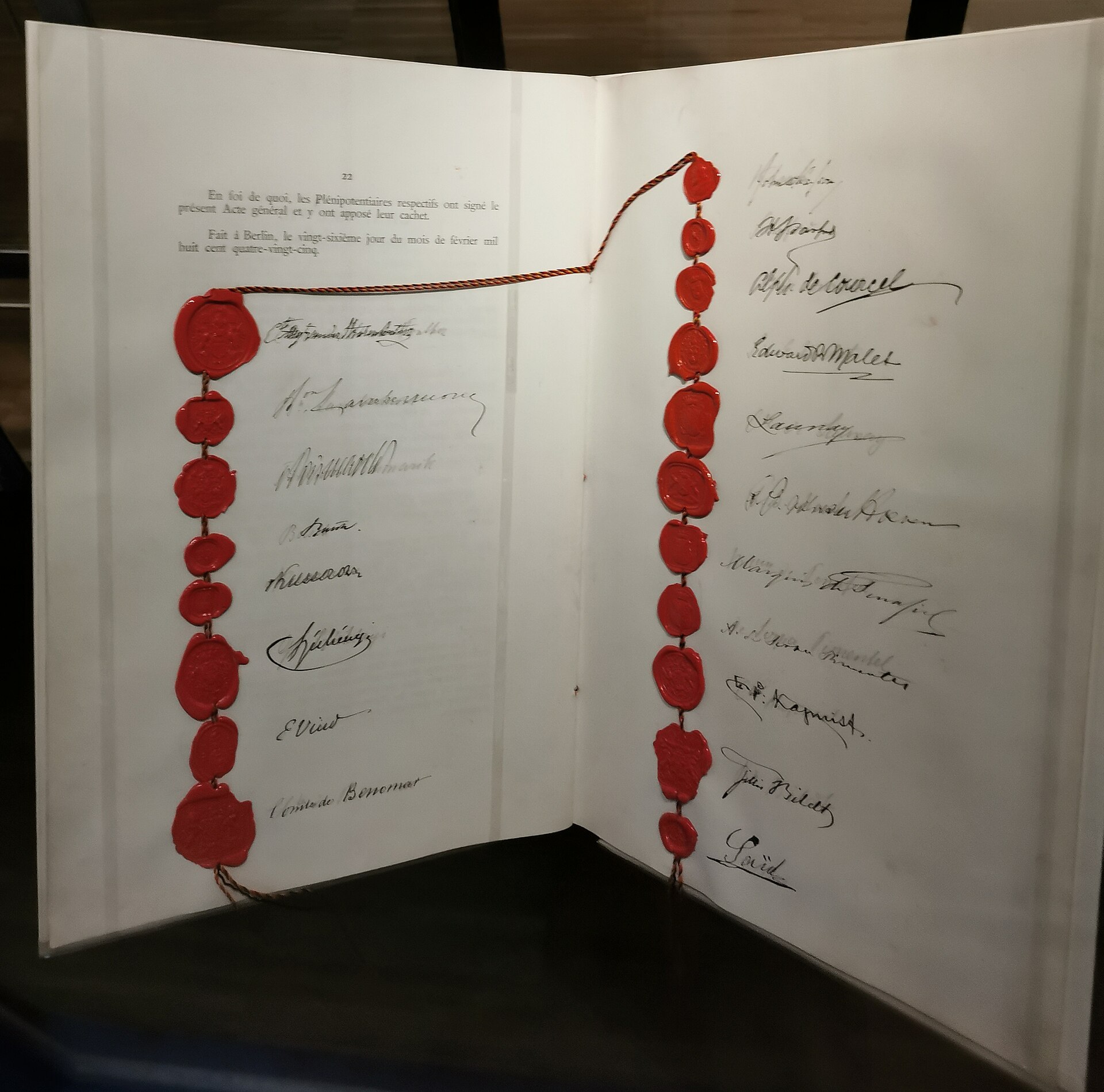 Red wax seals and handwritten signatures fill the closing pages of the Belgian copy of the General Act.